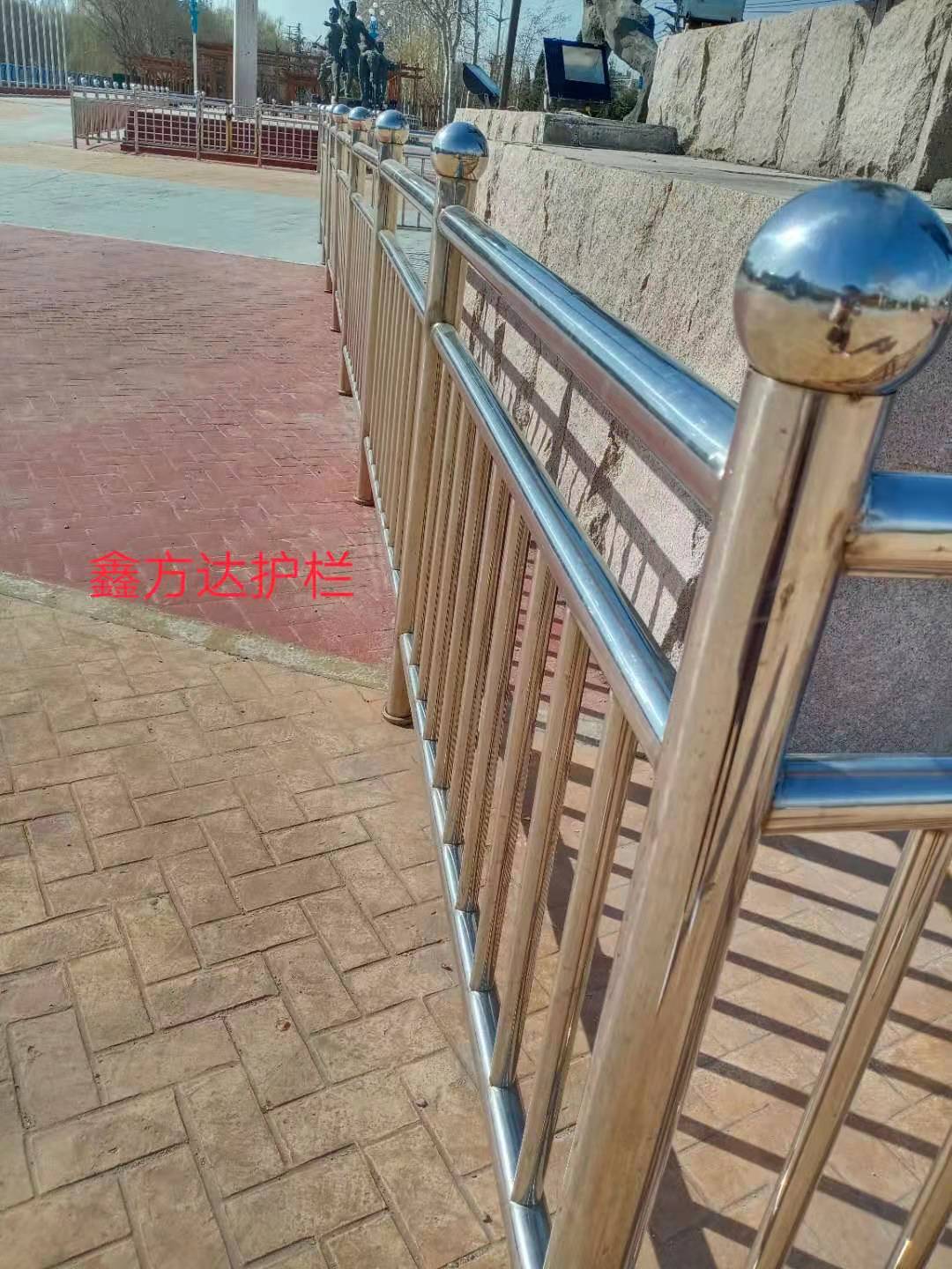 桥梁防撞护栏质量有保证当地生产厂家