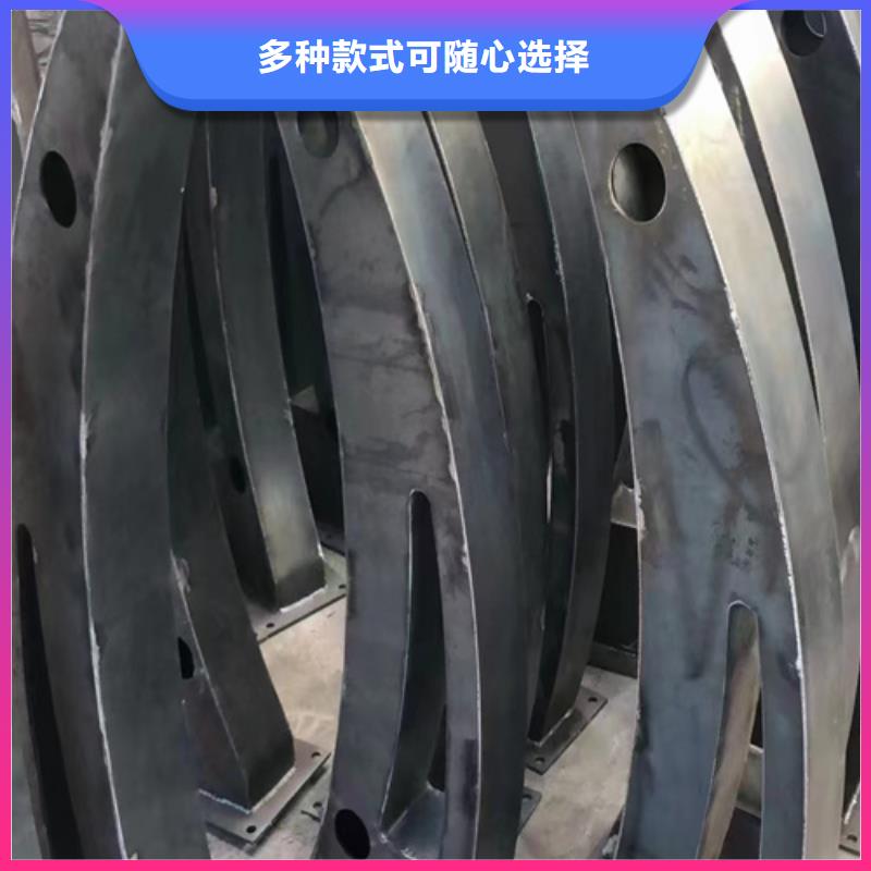 宏达友源金属制品有限公司公园栈道防腐木扶手不锈钢立柱护栏值得信赖可定制