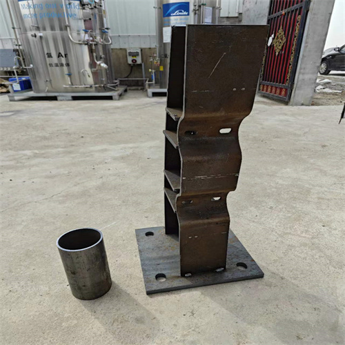 灯光桥梁防撞护栏实体厂家核心技术