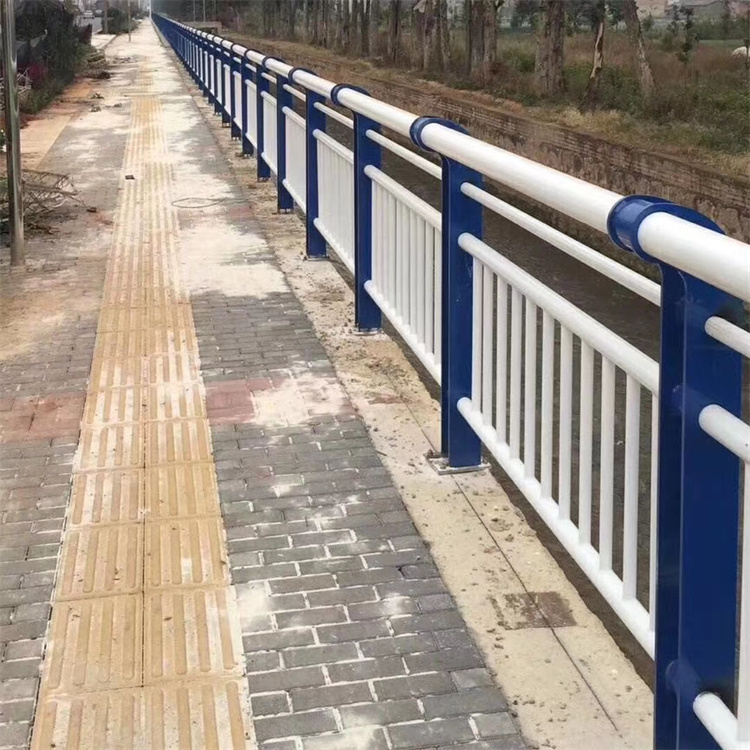 跨铁桥梁护栏来料加工工艺成熟