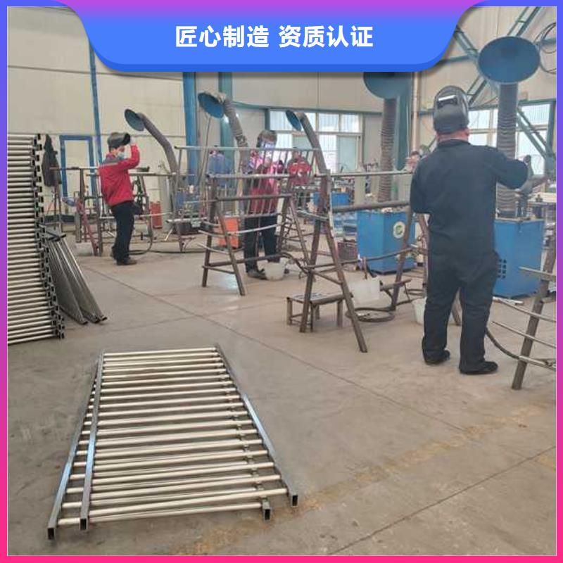 道路防撞护栏-踏踏实实做产品本地服务商