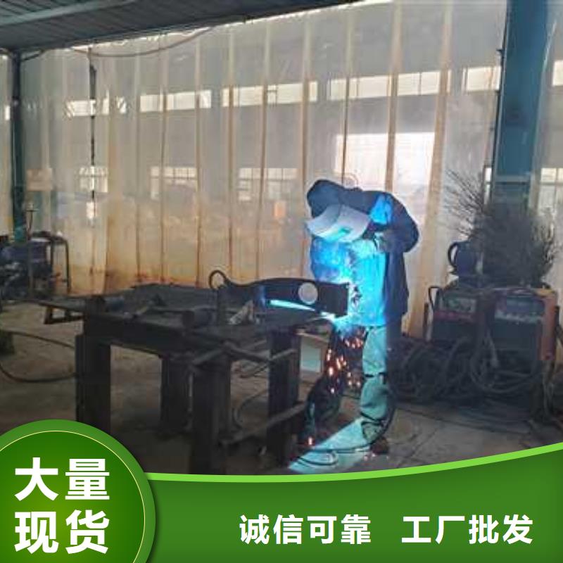 定制防撞护栏立柱的经销商库存丰富