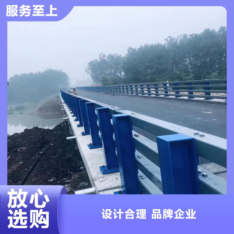 304不锈钢复合管河道护栏河道金属护栏厂家拥有先进的设备