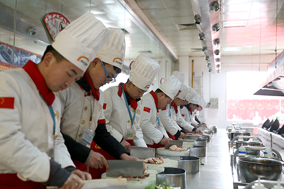 鲁山县酒店管理职业学校报名费用手把手教学