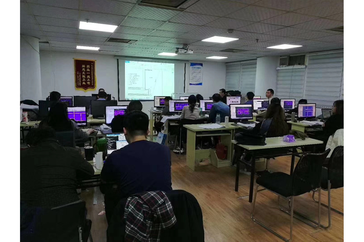 工程二级建造师报名条件2025年【匠人教育】师资力量强
