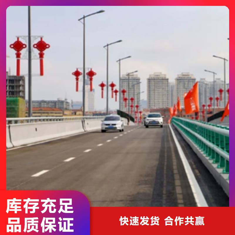 道路隔离栏杆用途比较广泛专业的生产厂家
