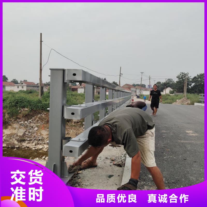 Q355D喷氟碳漆护栏案例丰富可供参考匠心工艺