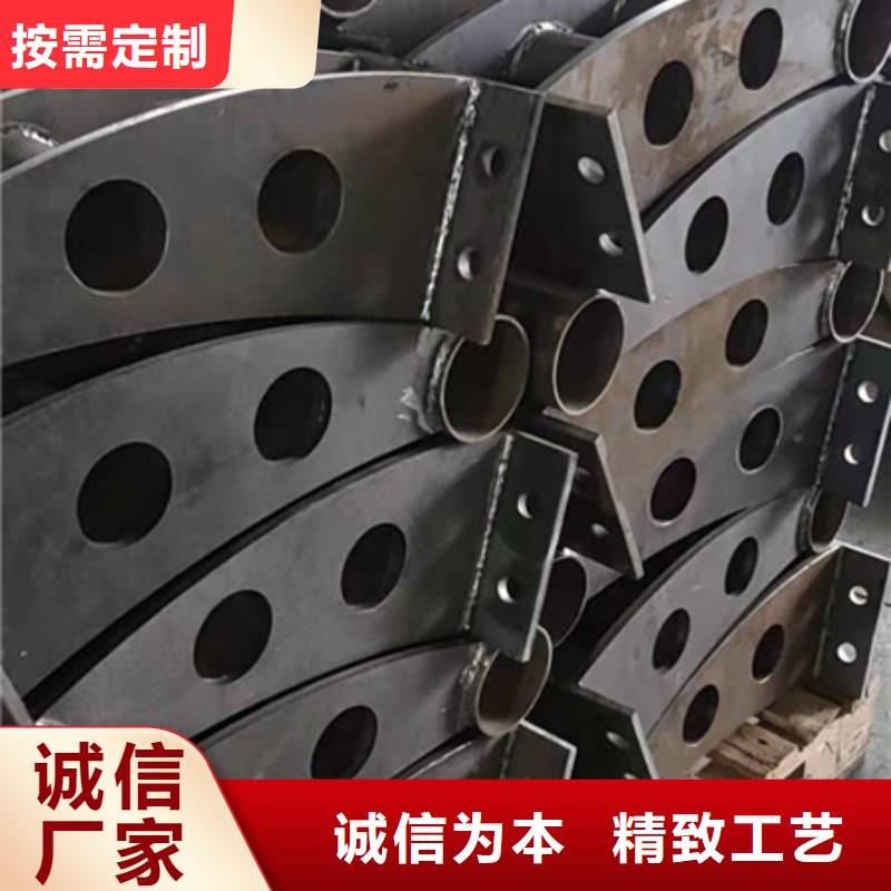护栏,201不锈钢复合管价格实在专注细节专注品质