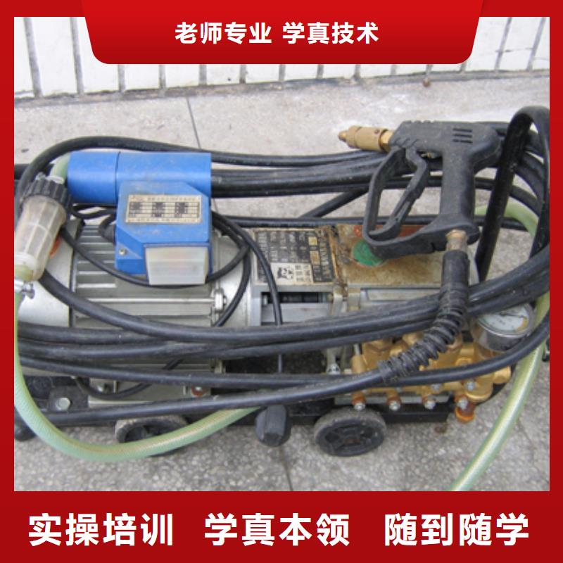 汽车美容钣金_虎振技工学校报名优惠师资力量强