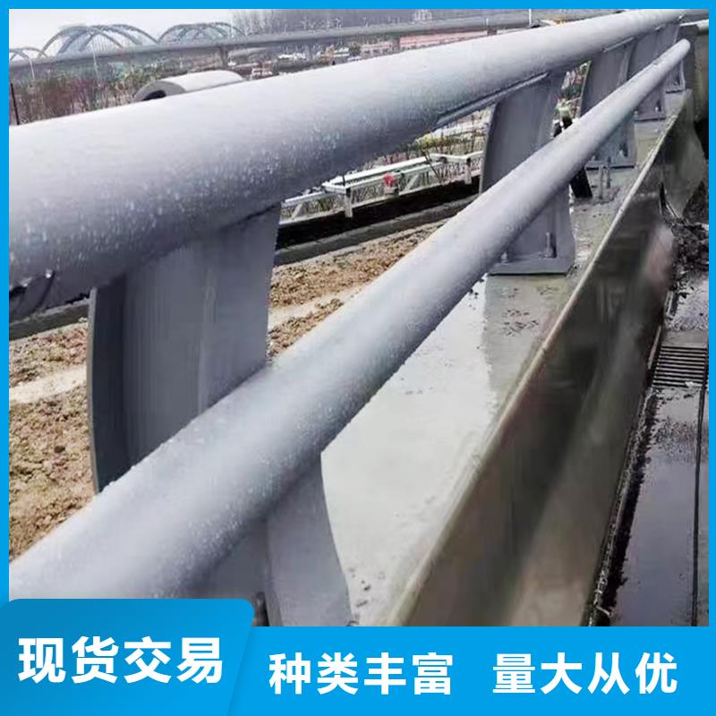 铝合金天桥护栏口碑好实力强信誉至上铝合金桥梁护栏专注产品质量与服务