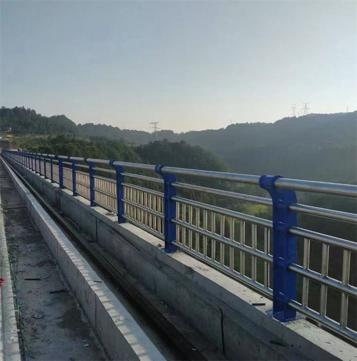 实力雄厚的城市景观防护栏立柱厂家