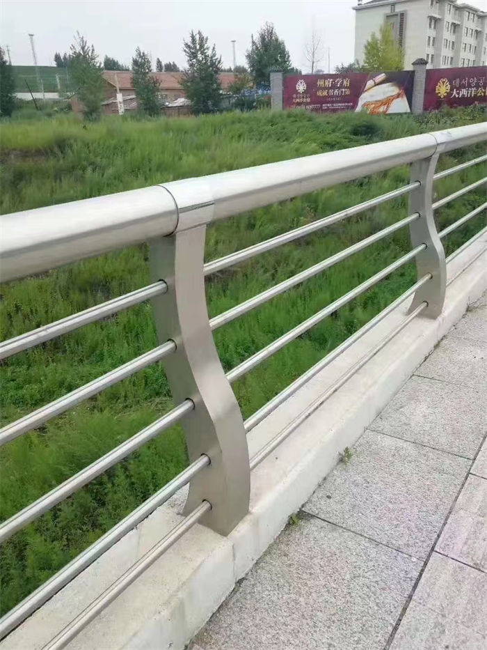 河道景观天桥围栏获取报价