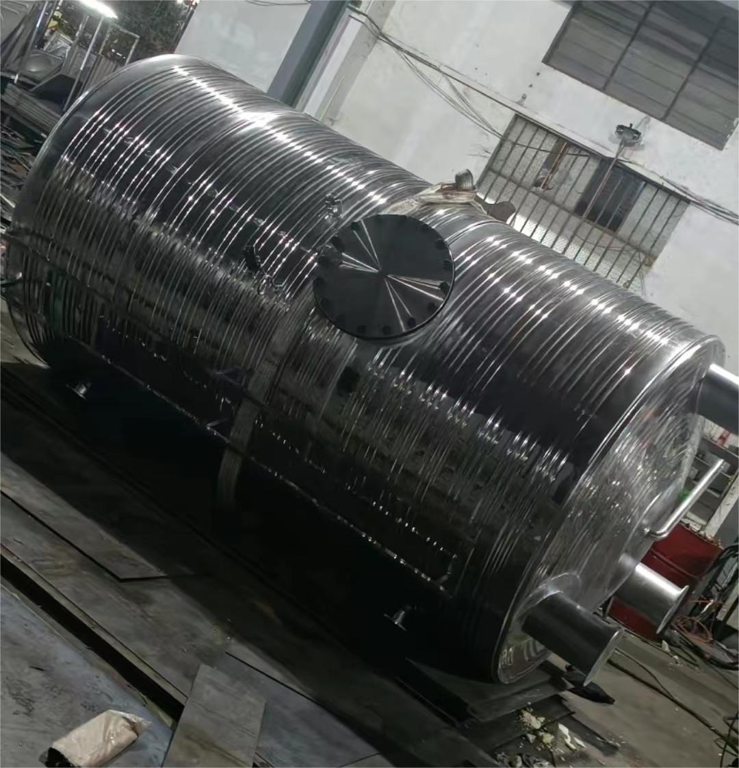​卧式承压水箱信赖0.6-1.0Mpa当地服务商