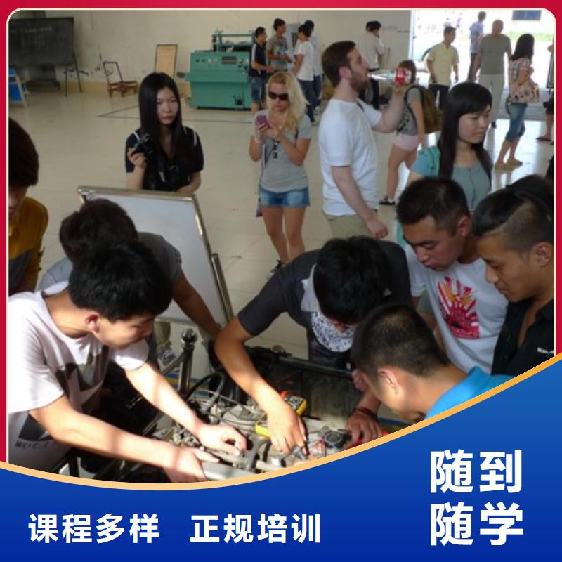 虎振汽修挖掘机培训报名优惠师资力量强