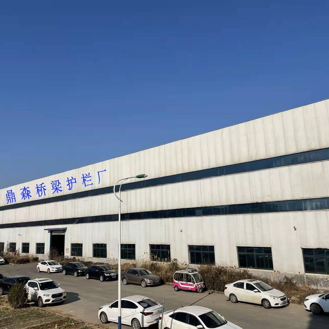 不锈钢栏杆线条优美