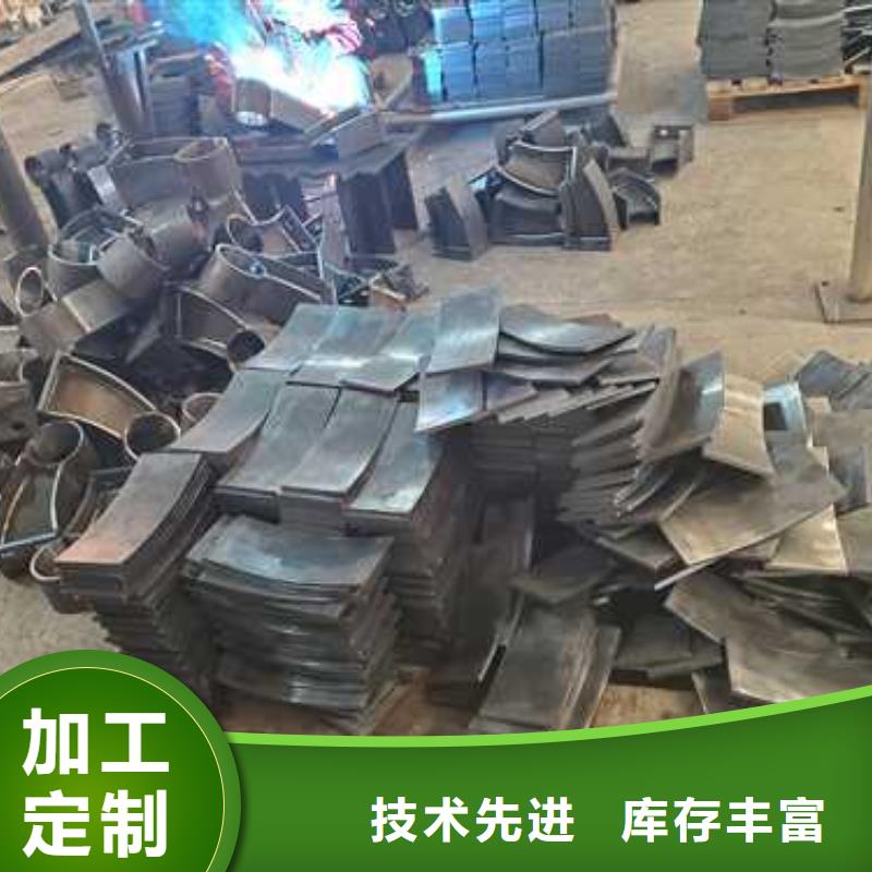桥梁防撞护栏镀锌喷塑防撞栏敢与同行比价格批发价格