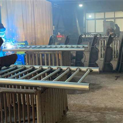 护栏不锈钢复合管护栏厂支持大批量采购