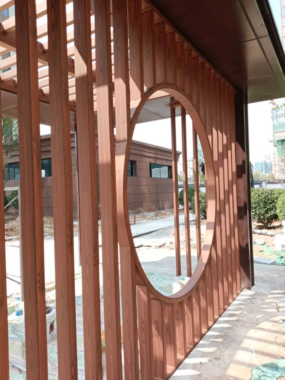 不锈钢仿木纹漆，长廊花架木纹漆，水性木纹漆批发施工