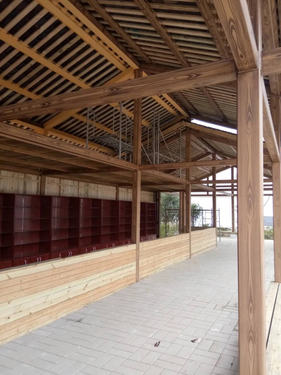琼中县廊架长廊木纹漆，钢结构金属面木纹漆，仿木纹漆厂家定制设计制造销售服务一体