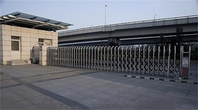 遥控伸缩门定制批发本地公司