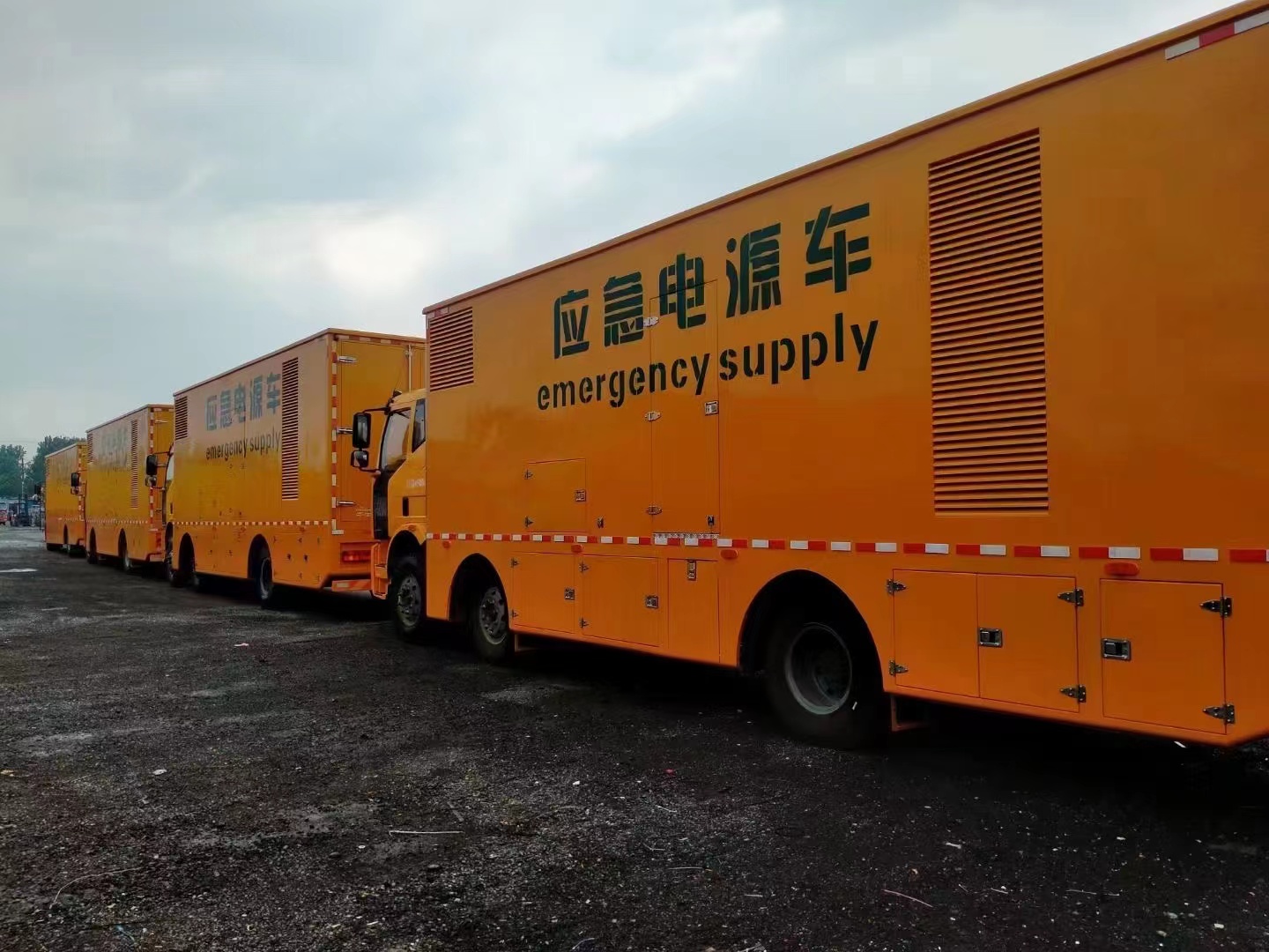 【200KW发电机出租租赁400KW发电机电缆线出租UPS电源出租】-500kw发电机出租实力雄厚