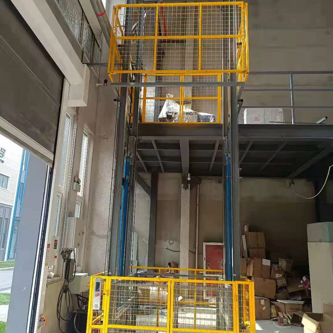 货梯电梯
工厂直供当地厂家