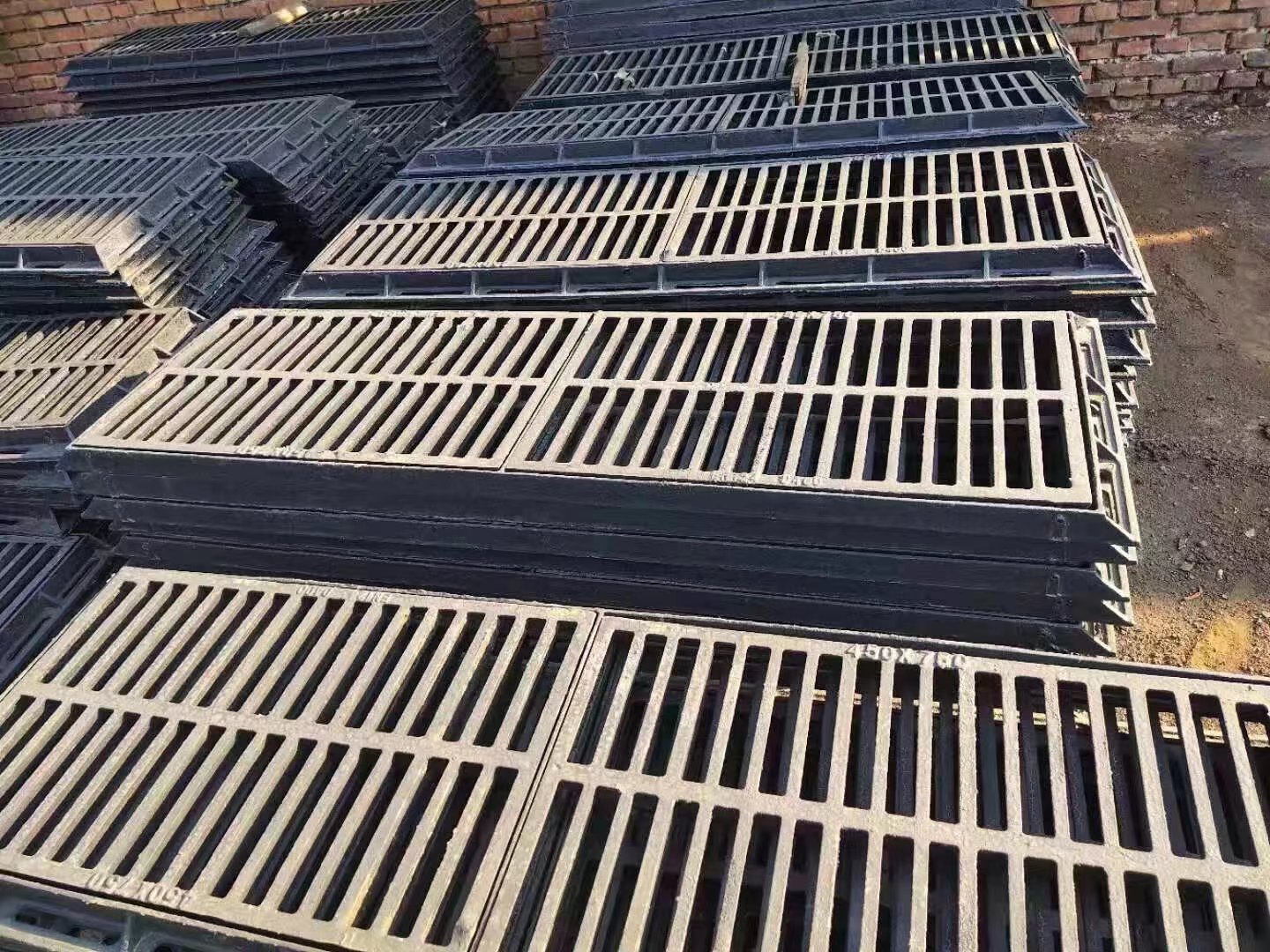 球墨铸铁爬梯生产销售建通铸造厂家