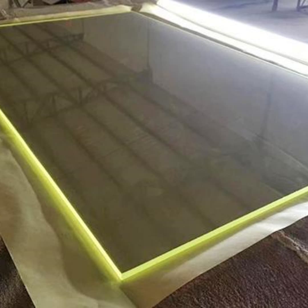 
10MM厚12毫米打孔开孔圆形
300*400铅玻璃优惠促销